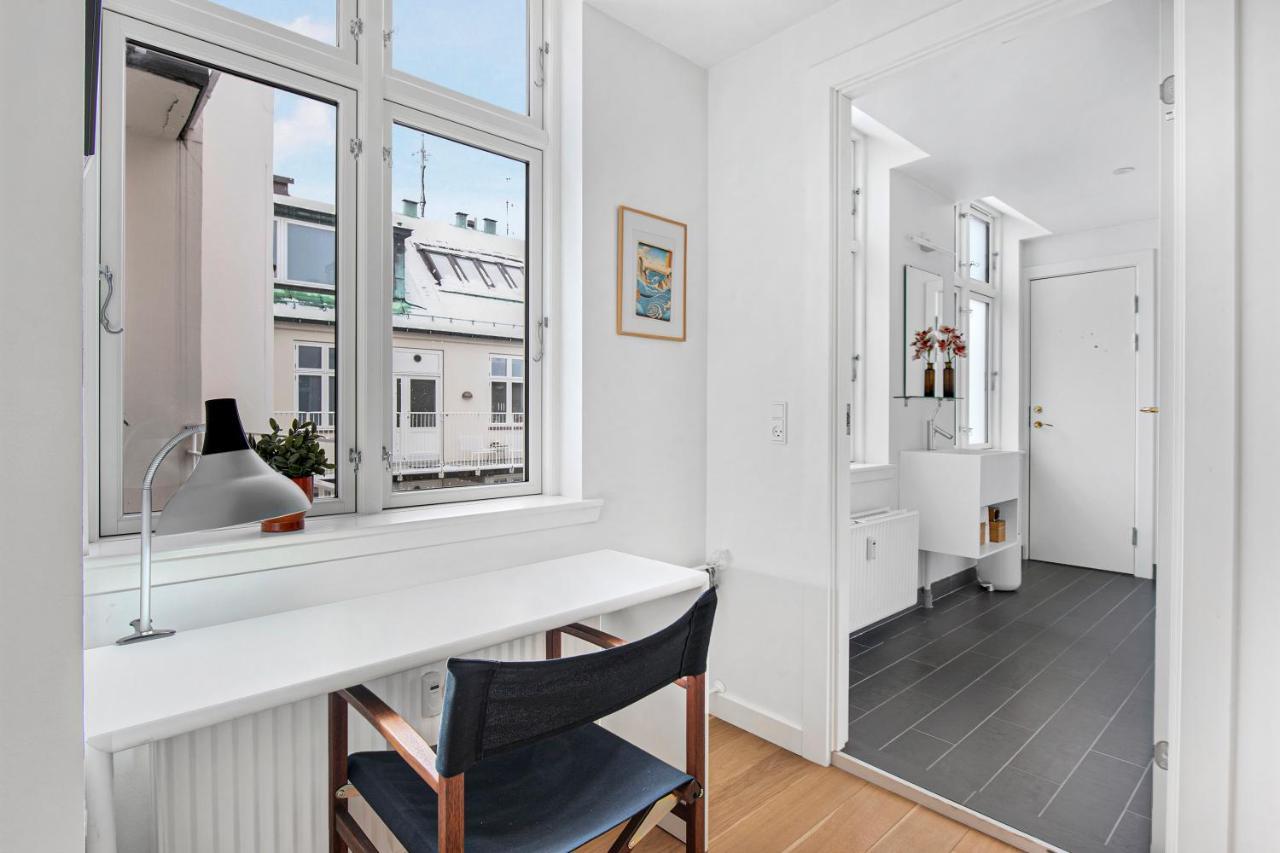 Sanders Monarch - Charming One-Bedroom Apartment With Two Balconies Copenaghen Esterno foto